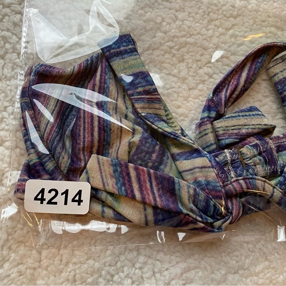 NWOT Frankie’s bikinis x Hailee Steinfeld top stardust shimmy 14214 - Picture 7 of 8